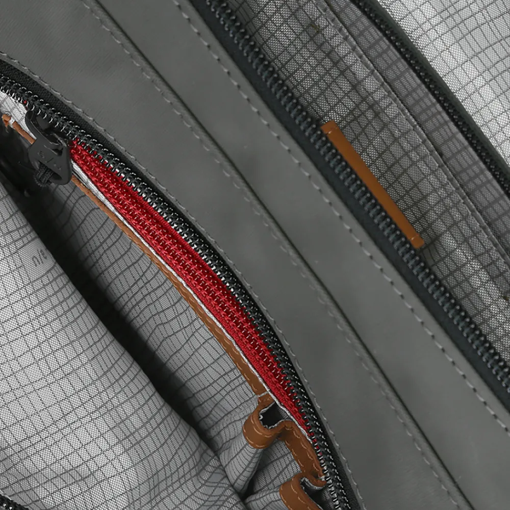 Schoudertassen^Aunts and Uncles Japan Sendai schoudertas gravity grey