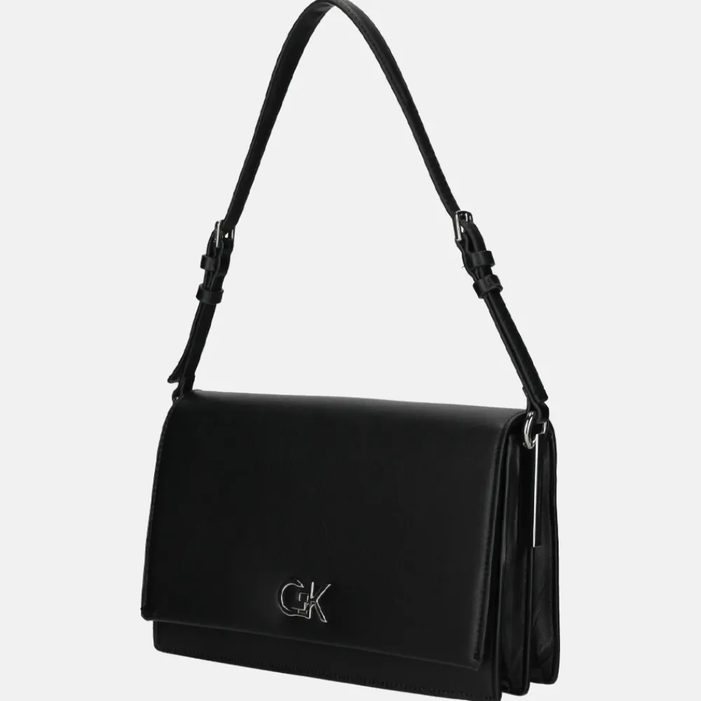 Schoudertassen^Calvin Klein Elongated schoudertas black