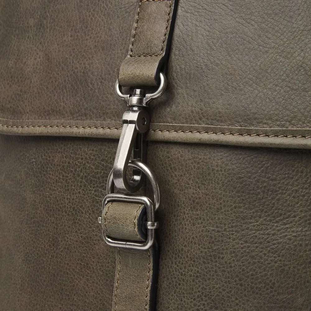 School Rugzakken | School Rugzakken^Castelijn en Beerens Castelijn & Beerens Carisma rugzak 15.6 inch dark military