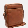 Schoudertassen^Chesterfield Alva schoudertas cognac