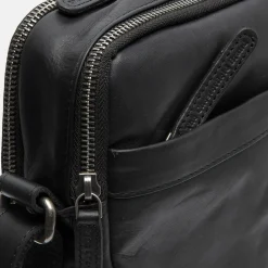 Schoudertassen^Chesterfield Alva schoudertas black