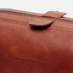 Toilettassen^Chesterfield Biassa toilettas L cognac