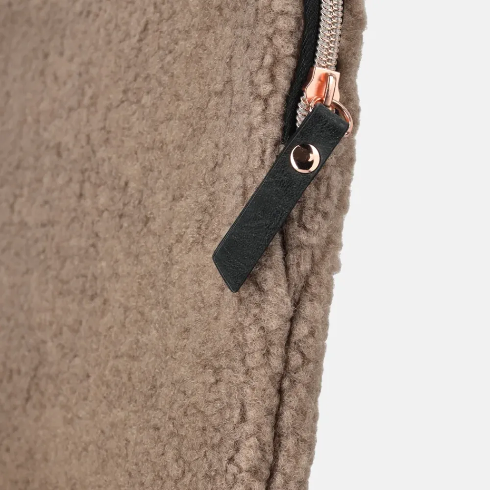 School Accessoires | Gepersonaliseerde Laptophoezen^Duifhuizen laptophoes 15 inch taupe teddy