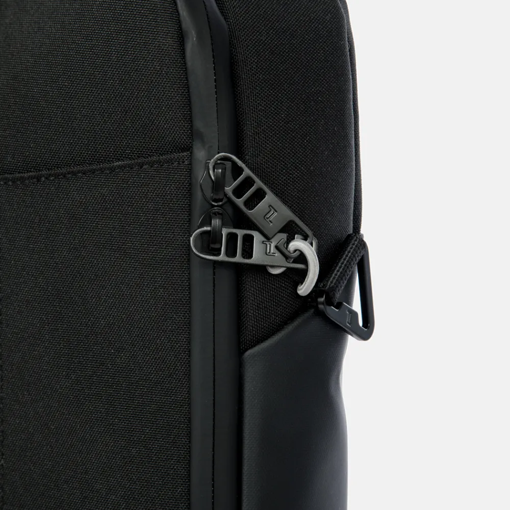 Heren Laptoptassen^Porsche Design Urban Eco laptoptas M 13 inch black