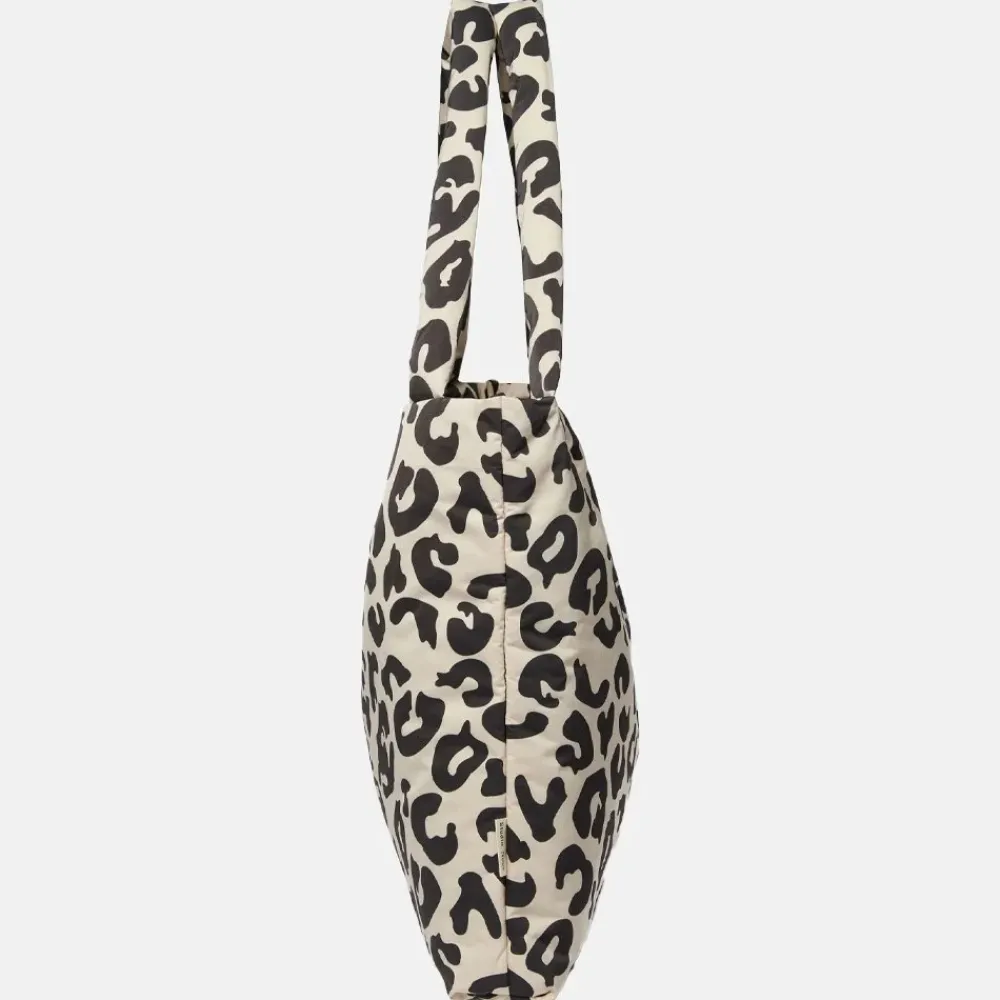 Shoppers^Studio Noos Puffy Mom shopper holy cow