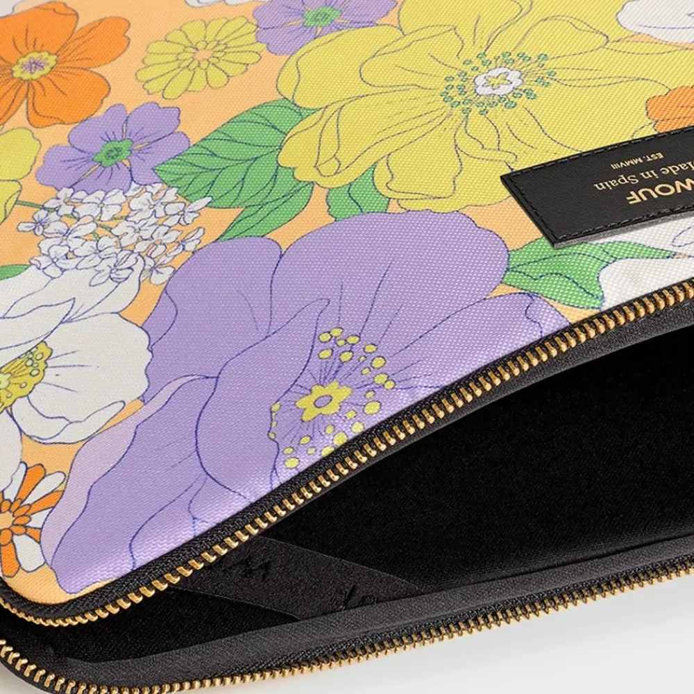 School Accessoires | Gepersonaliseerde Laptophoezen^Wouf laptophoes 13/14 inch Yelli Flowers